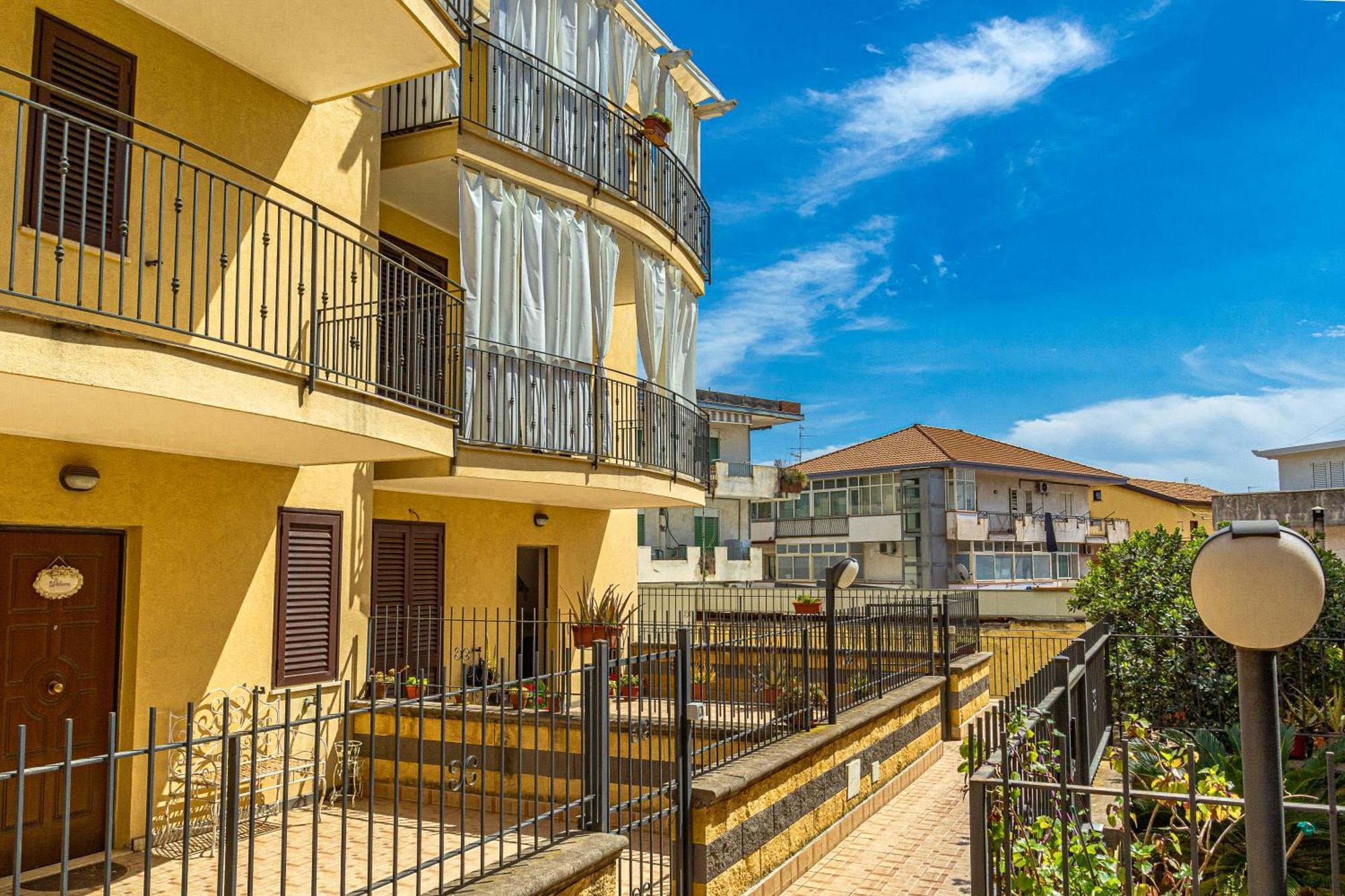 Villetta Desiderio Apartment Джардини-Наксос Экстерьер фото