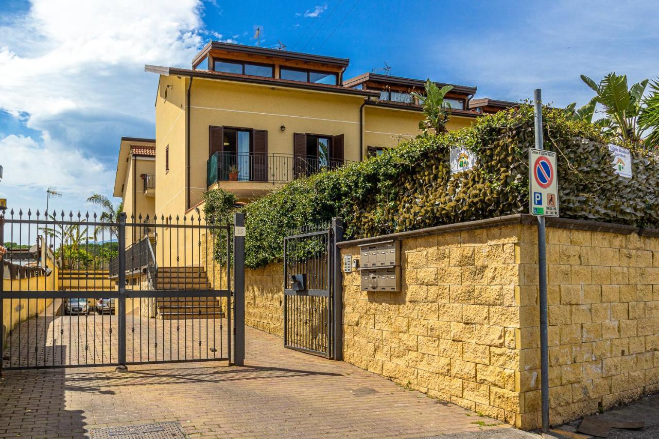 Villetta Desiderio Apartment Джардини-Наксос Экстерьер фото